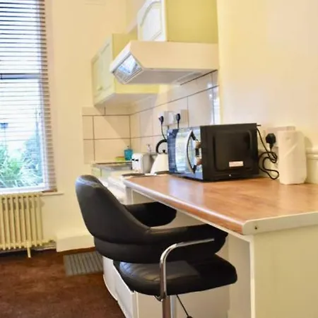 Studio In Buzzing Rathmines Apartment
