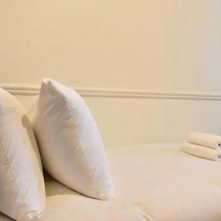 Apartment Studio In Buzzing Rathmines *
